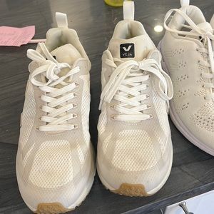 Veja sneakers men’s 42 or 8.5